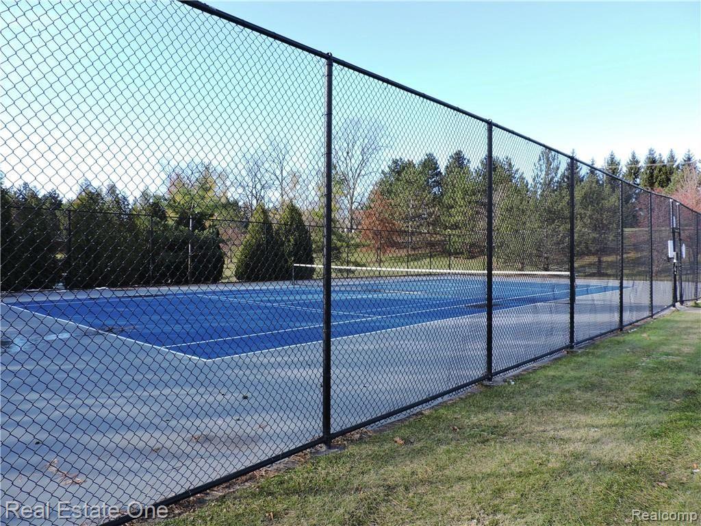 3588 Tremonte Circle Rochester, MI 48306 - Photo 26 of 32 DSCN1160.JPG