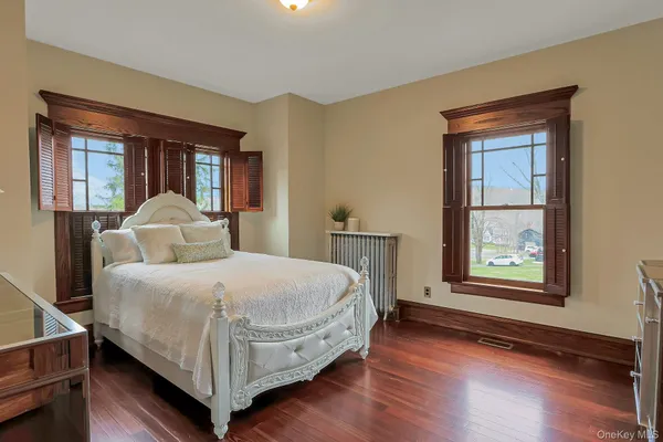 $875,000 | 2 Pine Hill Road, Chester, NY 10918