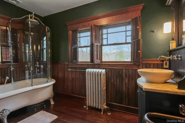 $875,000 | 2 Pine Hill Road, Chester, NY 10918