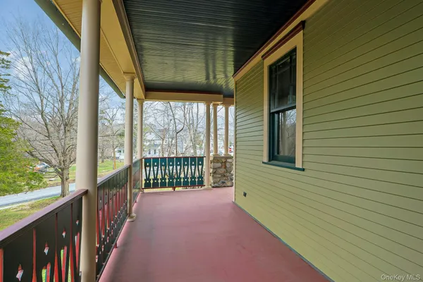 $875,000 | 2 Pine Hill Road, Chester, NY 10918