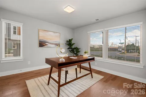 $699,500 | 2104 Bryant Park Drive, Charlotte, NC 28208
