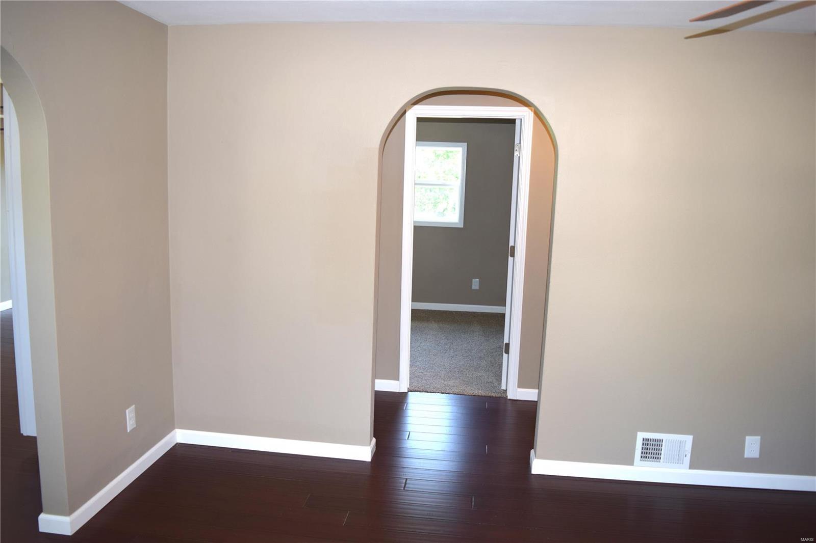 3332 Johnson Road Granite City, IL 62040 - Photo 14 of 26 Gallery Image 14