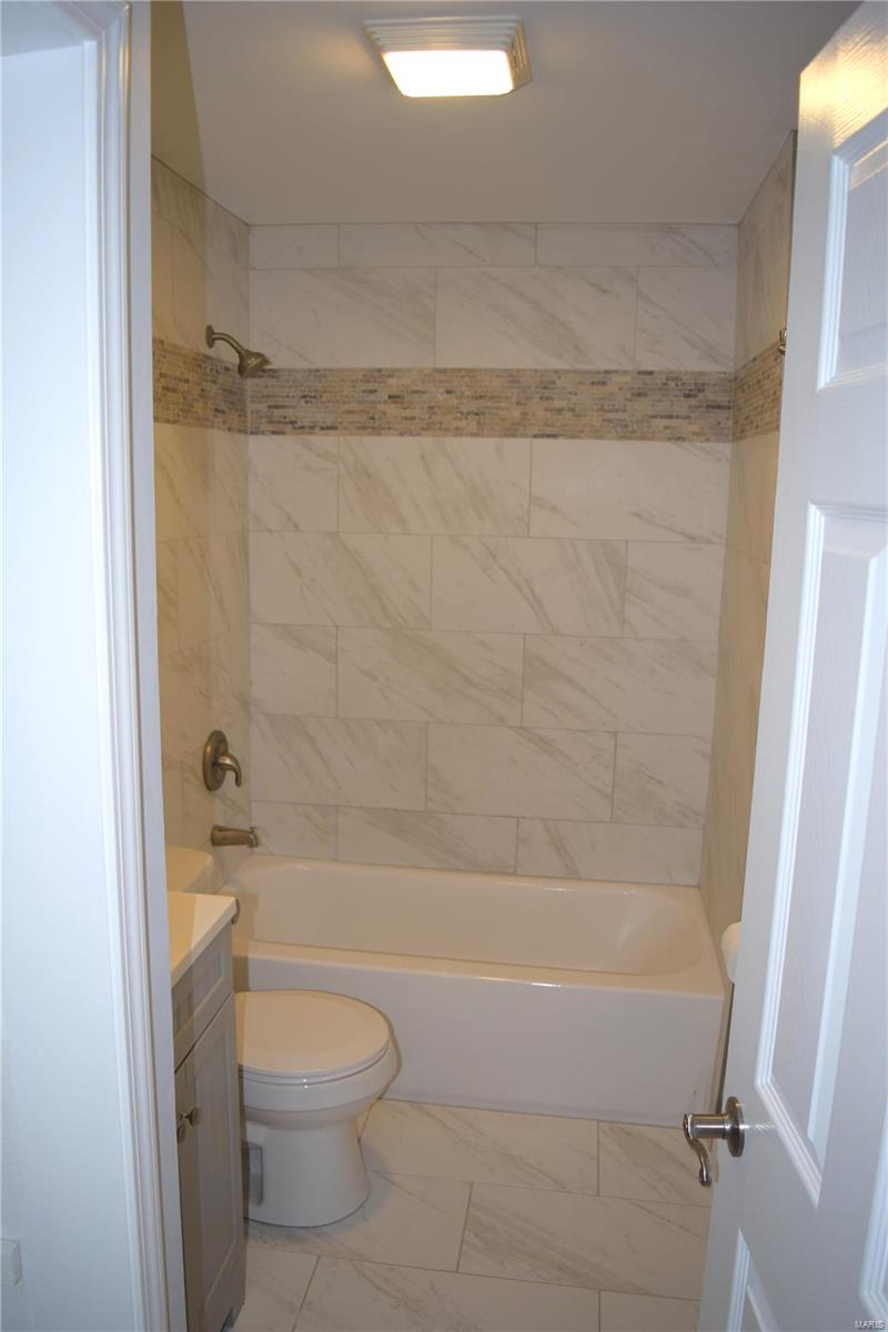 3332 Johnson Road Granite City, IL 62040 - Photo 15 of 26 Gallery Image 15