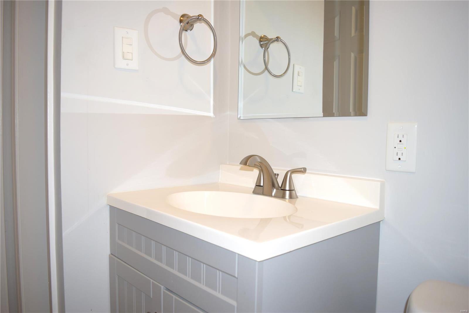 3332 Johnson Road Granite City, IL 62040 - Photo 17 of 26 Gallery Image 17