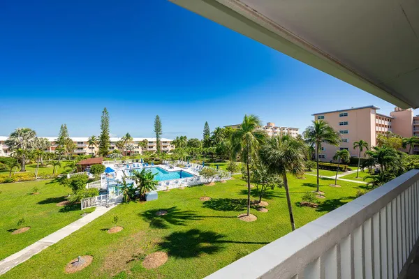 $849,000 | 2601 South Roosevelt Boulevard, Unit 304C, Key West, FL 33040