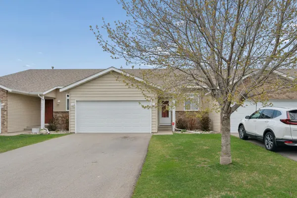 $319,900 | 4207 Rymark Court, Shakopee, MN 55379