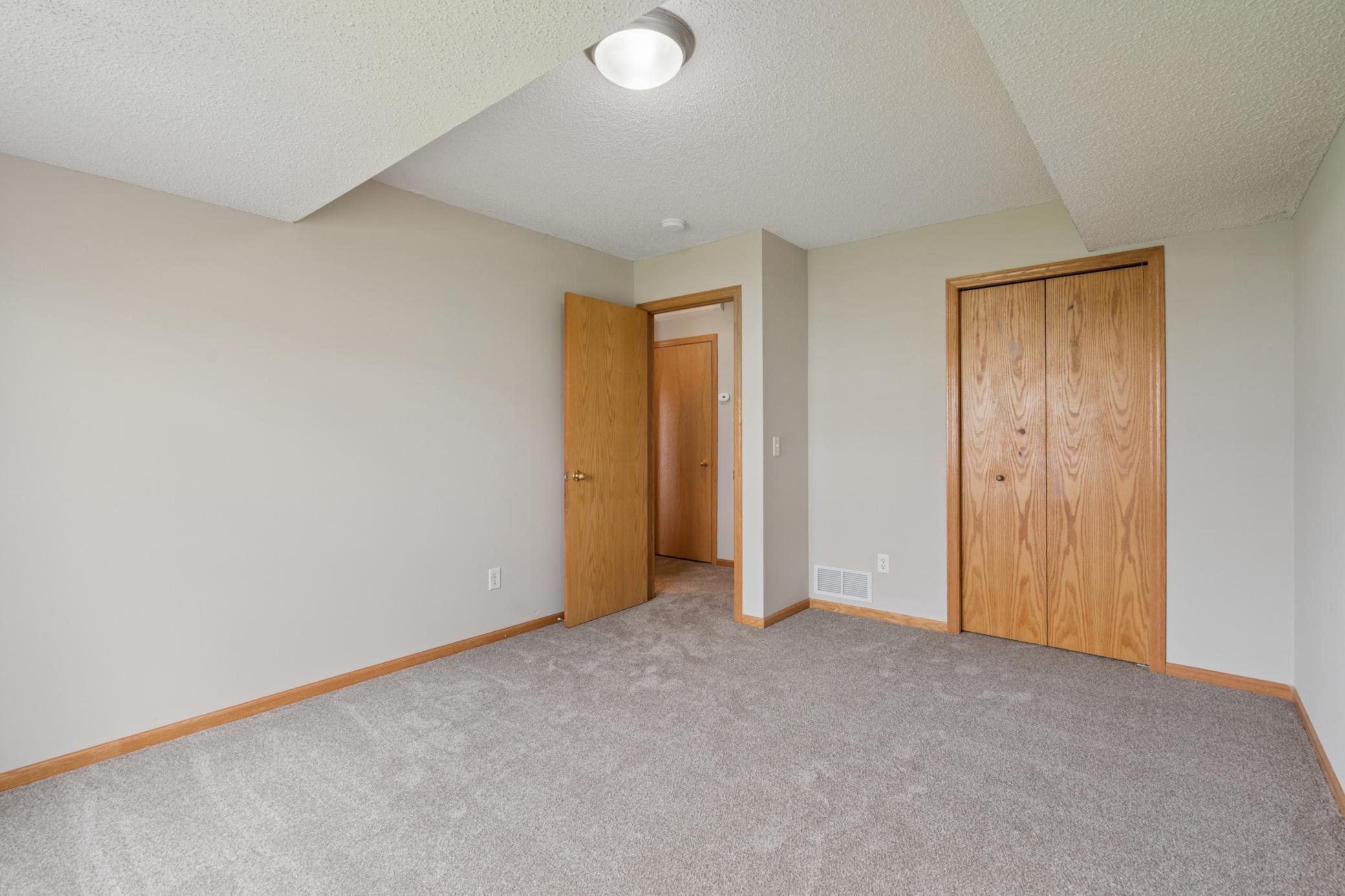 4207 Rymark Court Shakopee, MN 55379 - Photo 16 of 35
