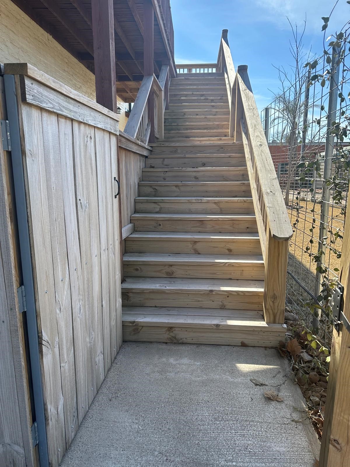 519 Spring Street, Unit E Columbus, TX 78934 - Photo 2 of 16 Access to the secund floor