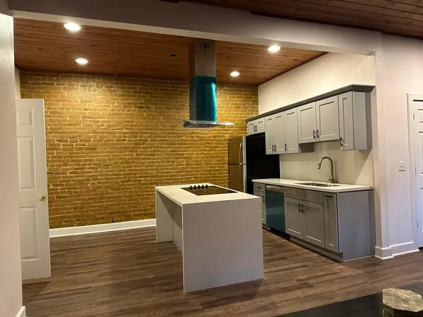 $1,650 | 519 Spring Street, Unit E, Columbus, TX 78934