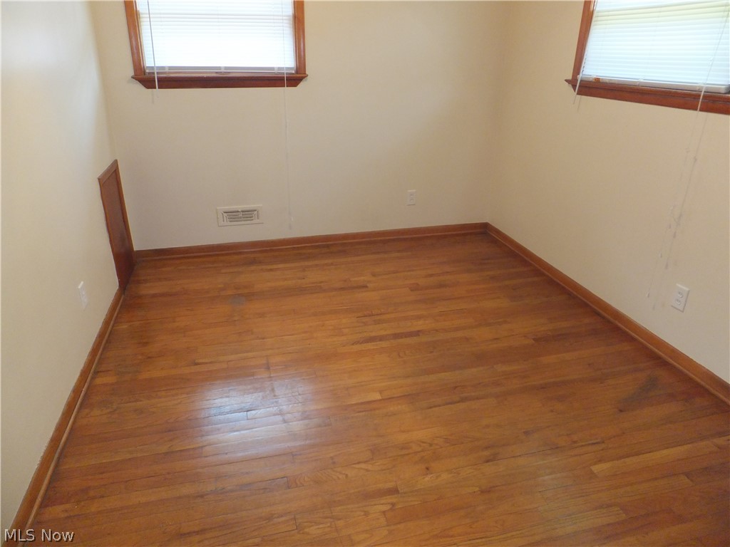 2720 Snow Road Cleveland, OH 44134 - Photo 11 of 20