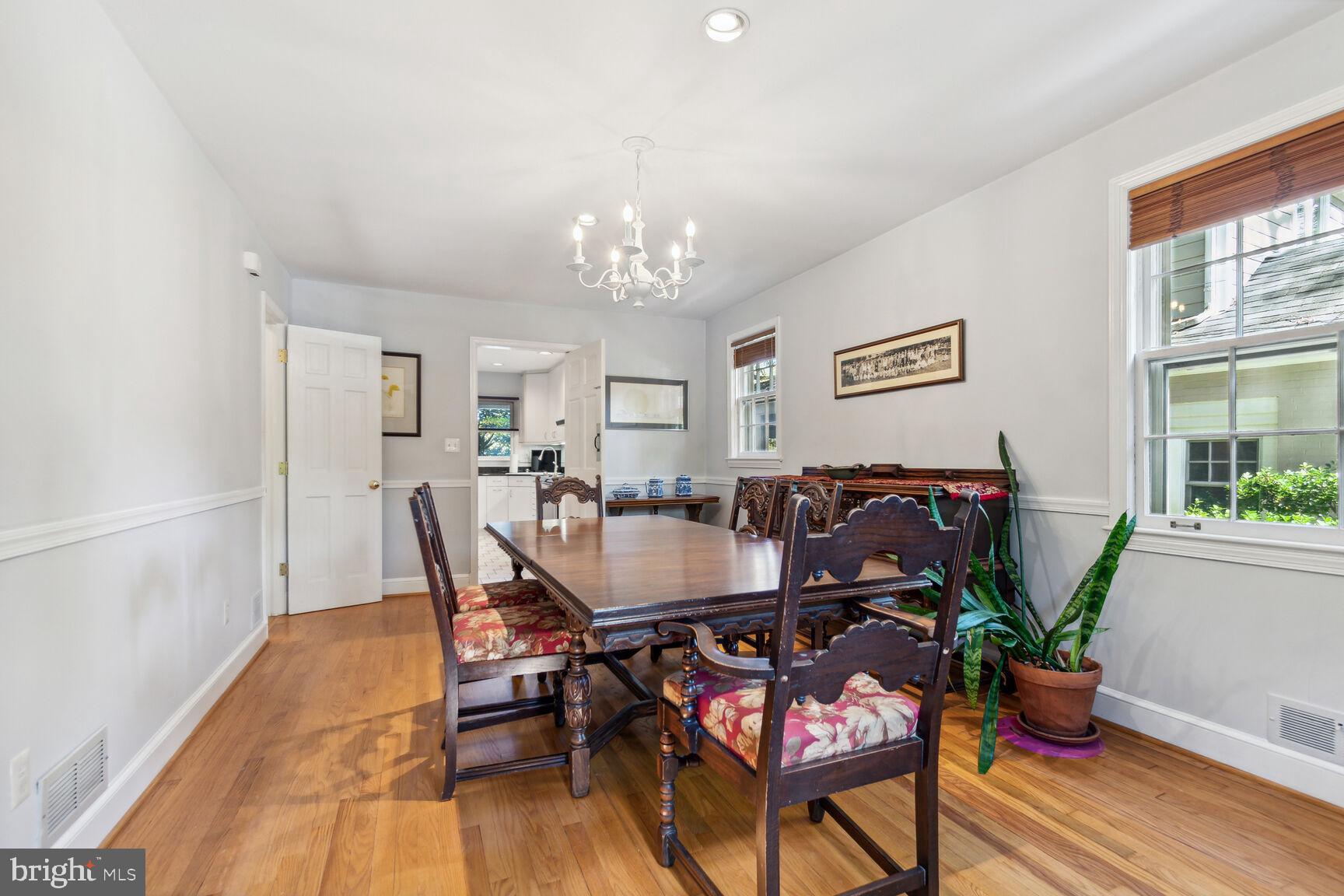 5423 Harwood Road Bethesda, MD 20814 - Photo 15 of 43 Dining Room