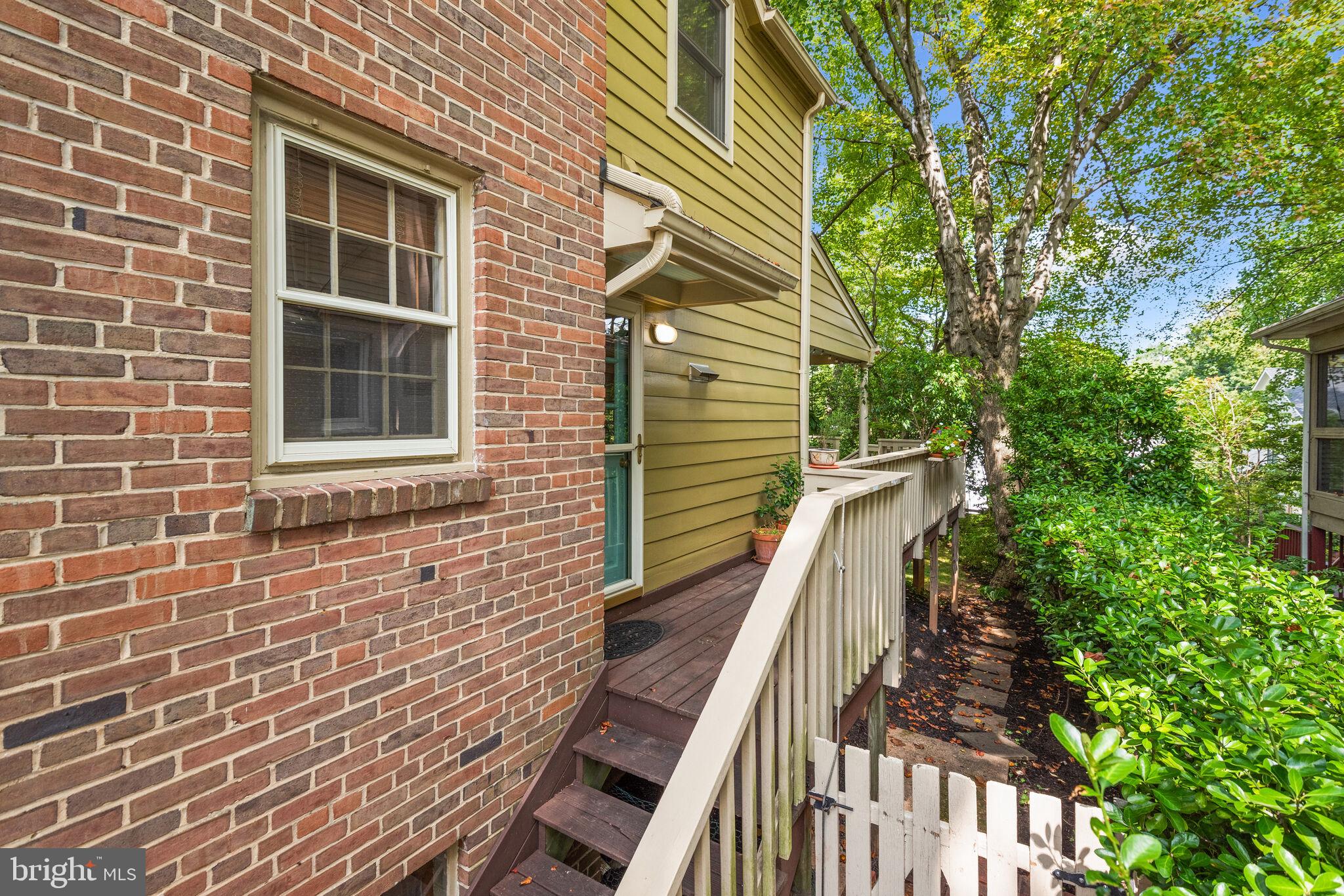 5423 Harwood Road Bethesda, MD 20814 - Photo 31 of 43 Side entry