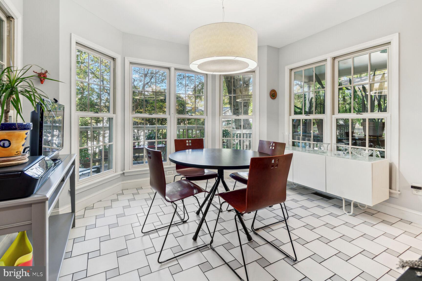 5423 Harwood Road Bethesda, MD 20814 - Photo 9 of 43 Breakfast Room