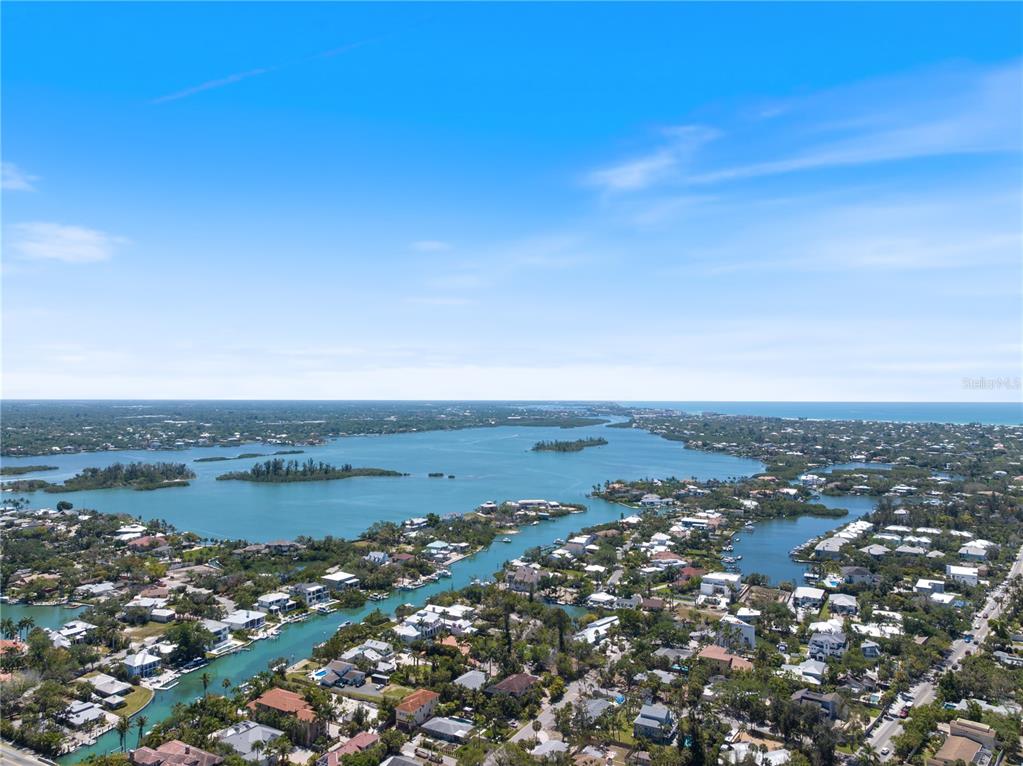 3919 Roberts Point Road Sarasota, FL 34242 - Photo 11 of 47