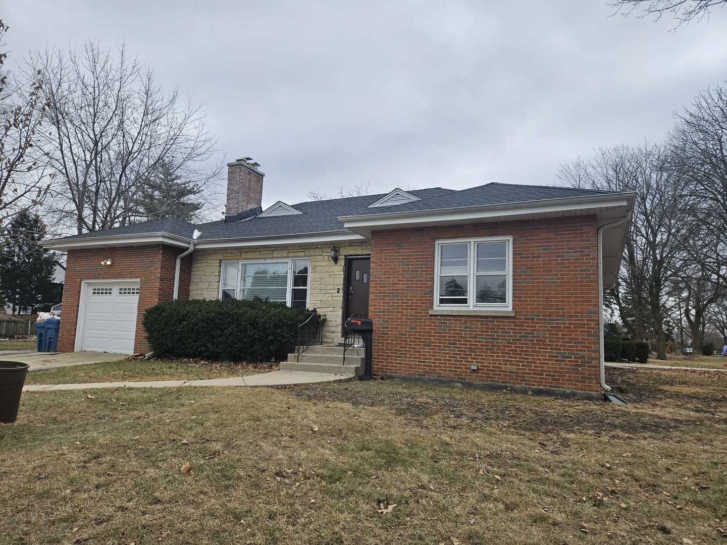 45 North Wisconsin Avenue Addison, IL 60101 - Photo 1 of 16