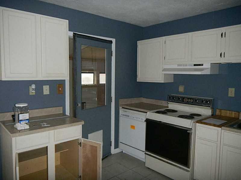 2106 Pond Drive Springfield, OH 45505 - Photo 11 of 14 Gallery Image 11