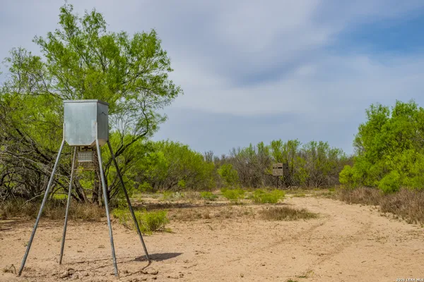 $1,500,000 | 994 Marburger Road, Crystal City, TX 78839