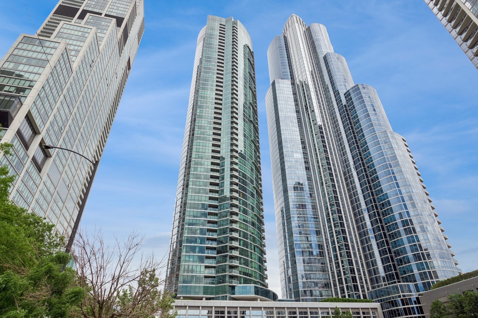 1201 South Prairie Avenue, Unit 4204 Chicago, IL 60605 - Photo 1 of 19 a view of a multi story building