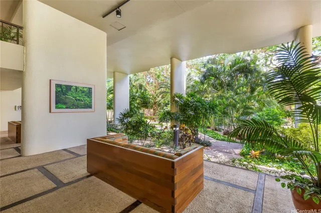 $285,000 | 55 South Judd Street, Unit 705, Honolulu, HI 96817