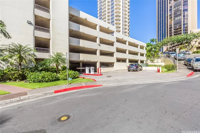 $285,000 | 55 South Judd Street, Unit 705, Honolulu, HI 96817