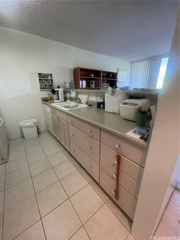 $285,000 | 55 South Judd Street, Unit 705, Honolulu, HI 96817