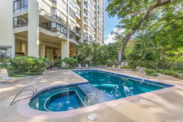 $285,000 | 55 South Judd Street, Unit 705, Honolulu, HI 96817