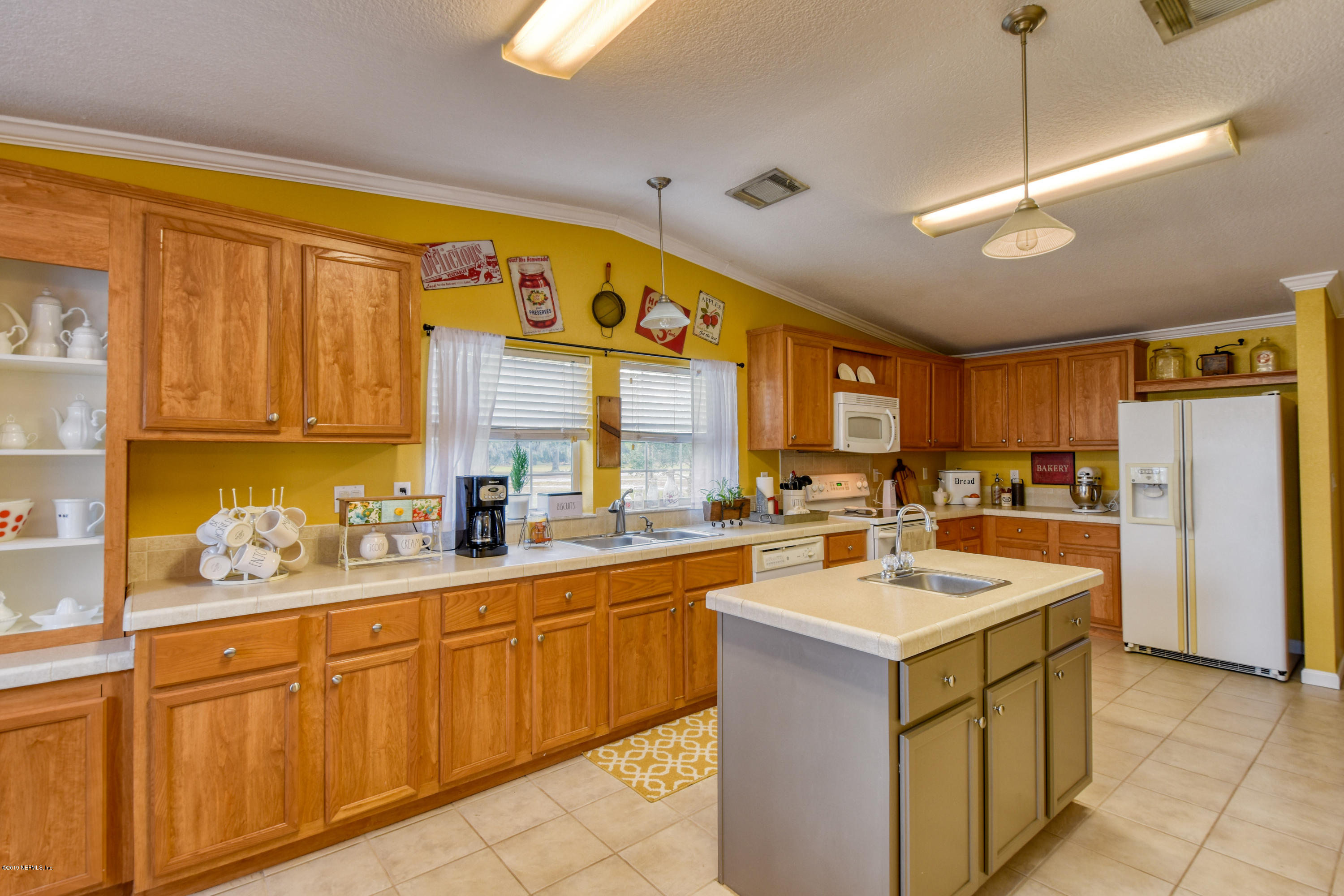 206 Comer Road Palatka, FL 32177 - Photo 12 of 32 Kitchen