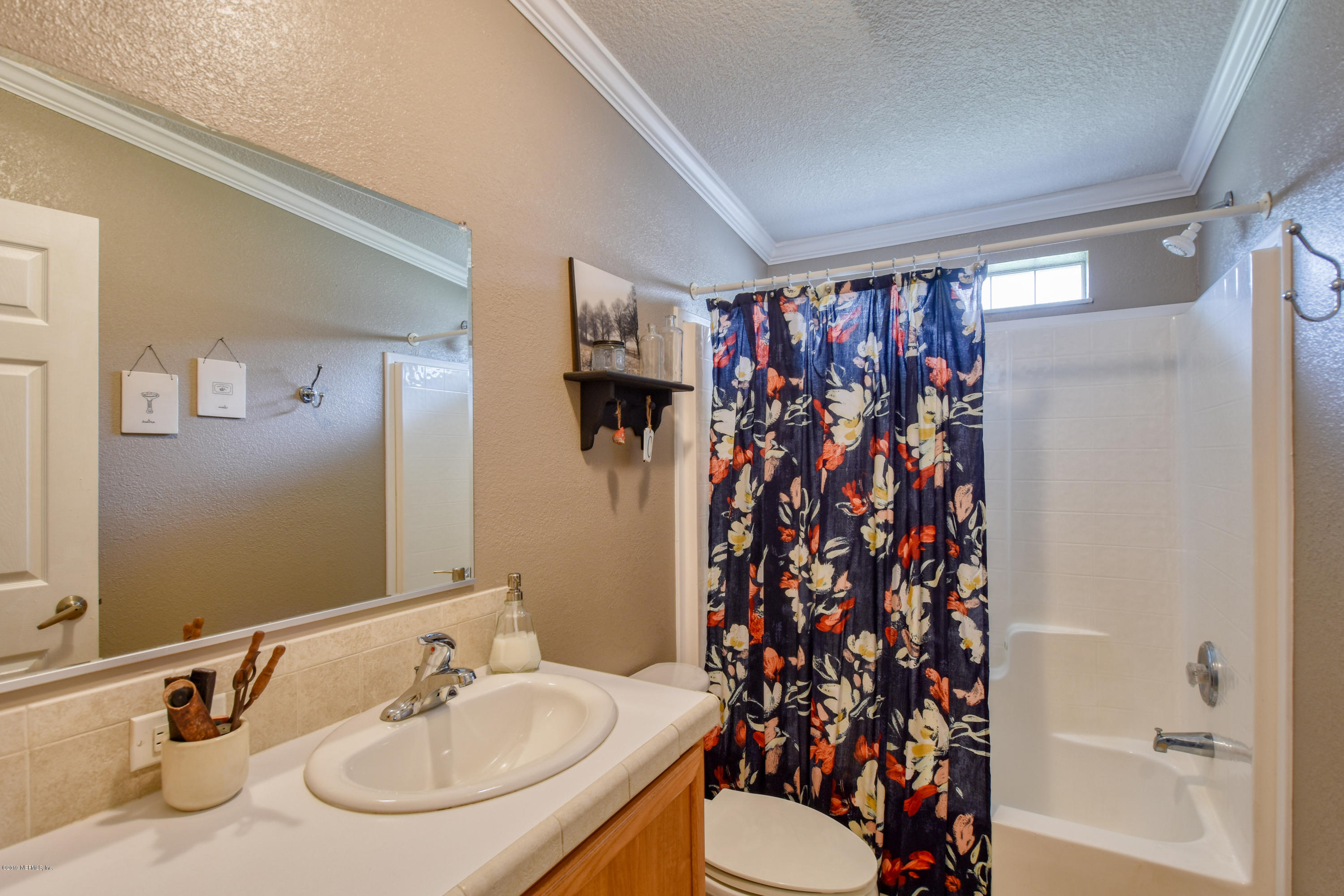 206 Comer Road Palatka, FL 32177 - Photo 22 of 32 Guest Bath