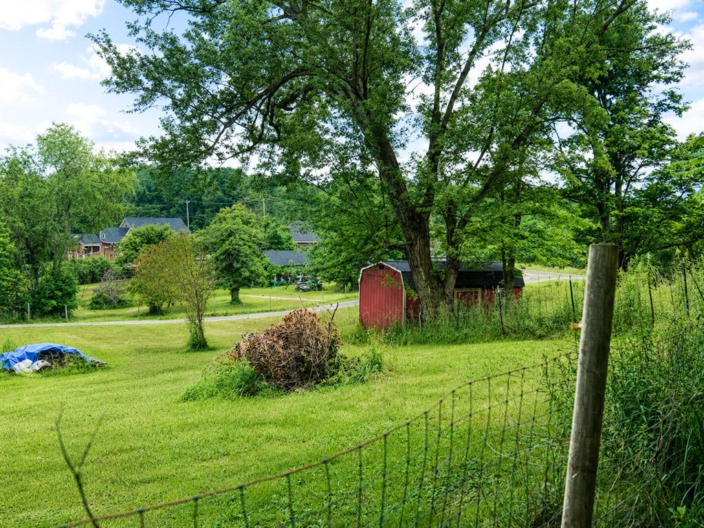3510 Green Garden Road Aliquippa, PA 15001 - Photo 30 of 31