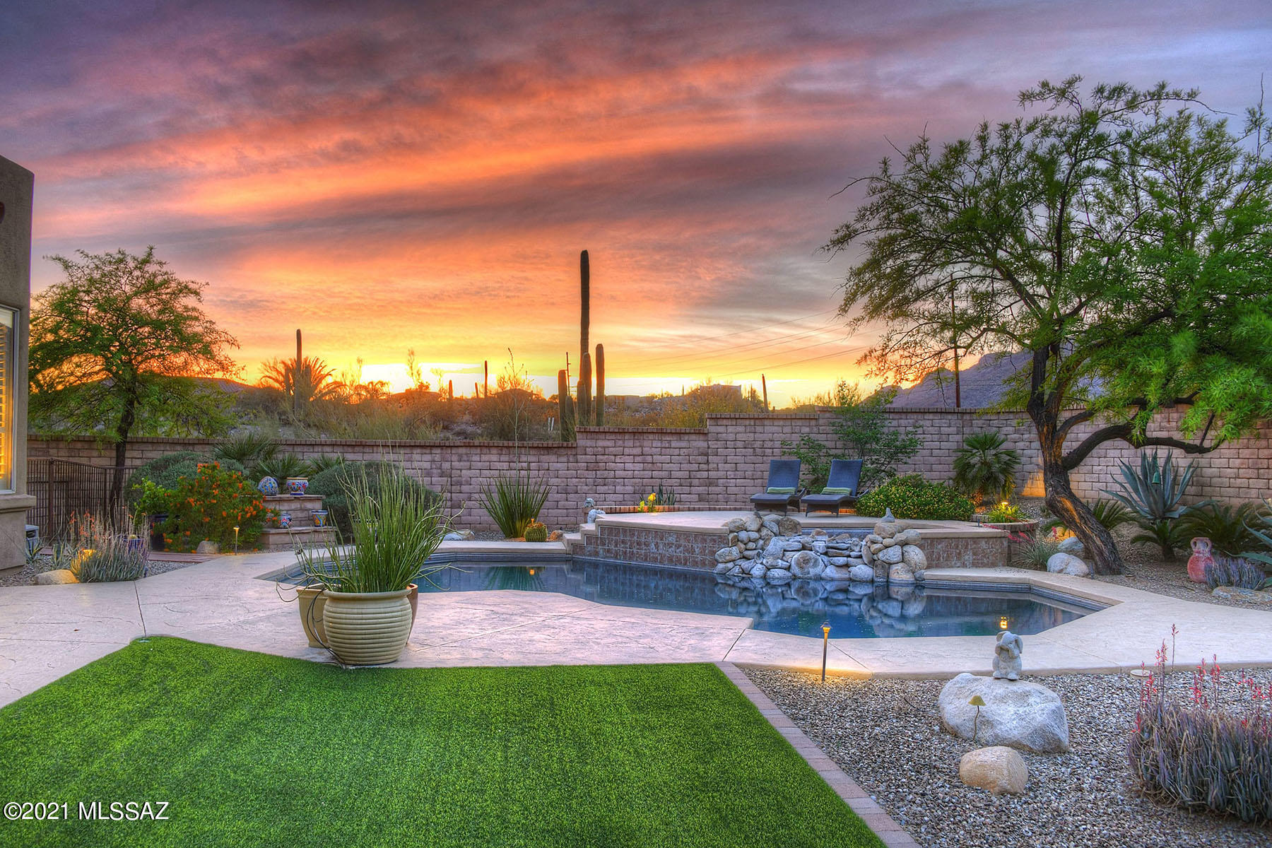 6318 North Pinnacle Ridge Drive Tucson, AZ 85718 - Photo 2 of 2