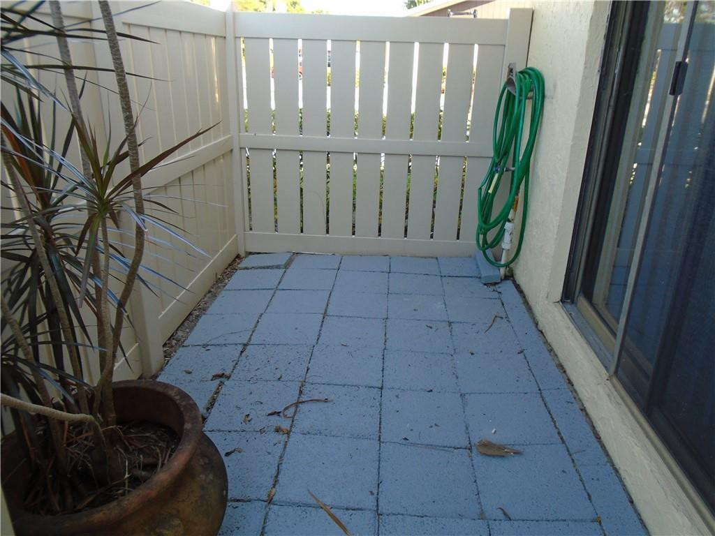 533 Banks Road Margate, FL 33063 - Photo 7 of 31 a view of entryway