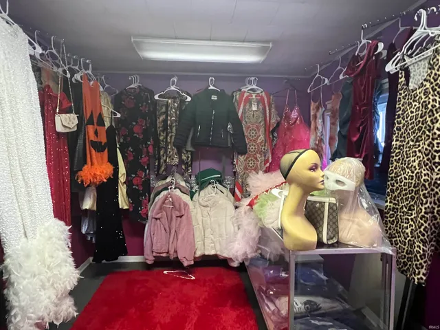 $749,900 | 3325 East Market Street, Logansport, IN 46947