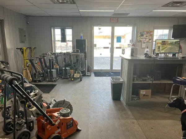 $749,900 | 3325 East Market Street, Logansport, IN 46947