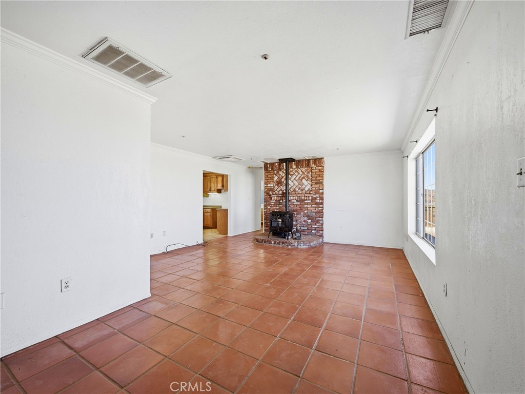29935 Maypath Road Juniper Hills, CA 93543 - Photo 16 of 65