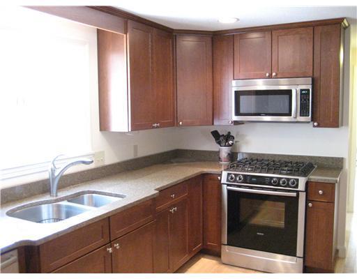 5 Maple Street Cumberland, ME 04021 - Photo 10 of 24 Kitchen.