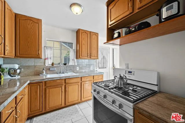 $999,000 | 1910 Colby Avenue, Los Angeles, CA 90025