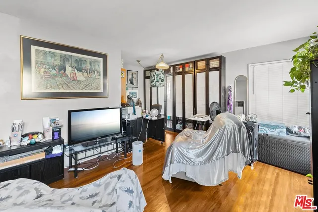 $999,000 | 1910 Colby Avenue, Los Angeles, CA 90025