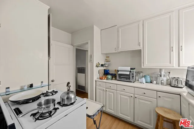 $999,000 | 1910 Colby Avenue, Los Angeles, CA 90025