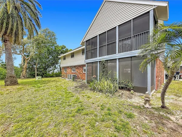 $2,300 | 200 Country Club Drive, Unit 1301, Largo, FL 33771