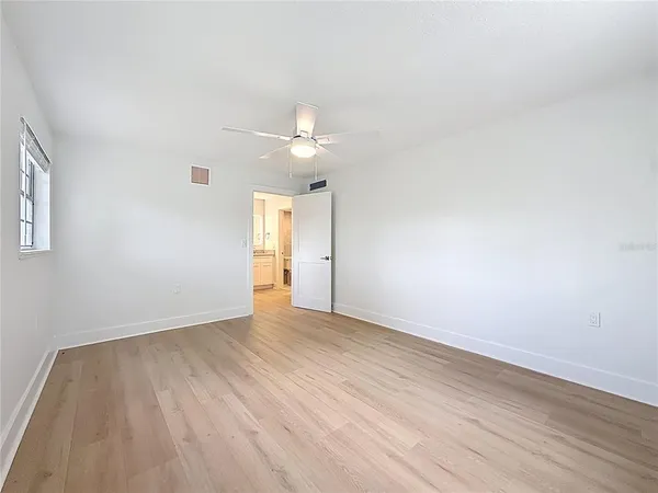 $2,300 | 200 Country Club Drive, Unit 1301, Largo, FL 33771