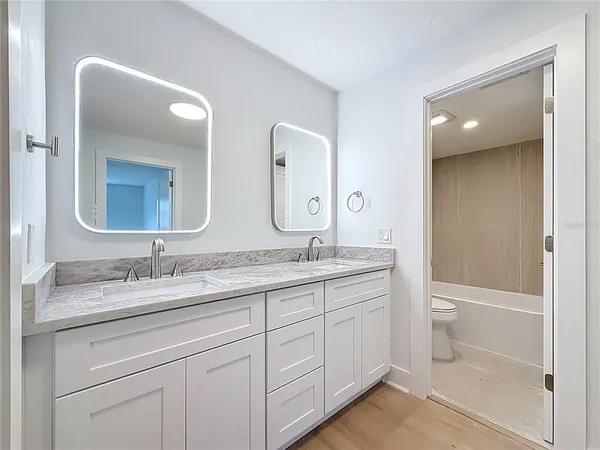 $2,300 | 200 Country Club Drive, Unit 1301, Largo, FL 33771