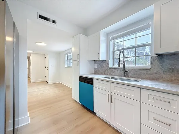 $2,300 | 200 Country Club Drive, Unit 1301, Largo, FL 33771