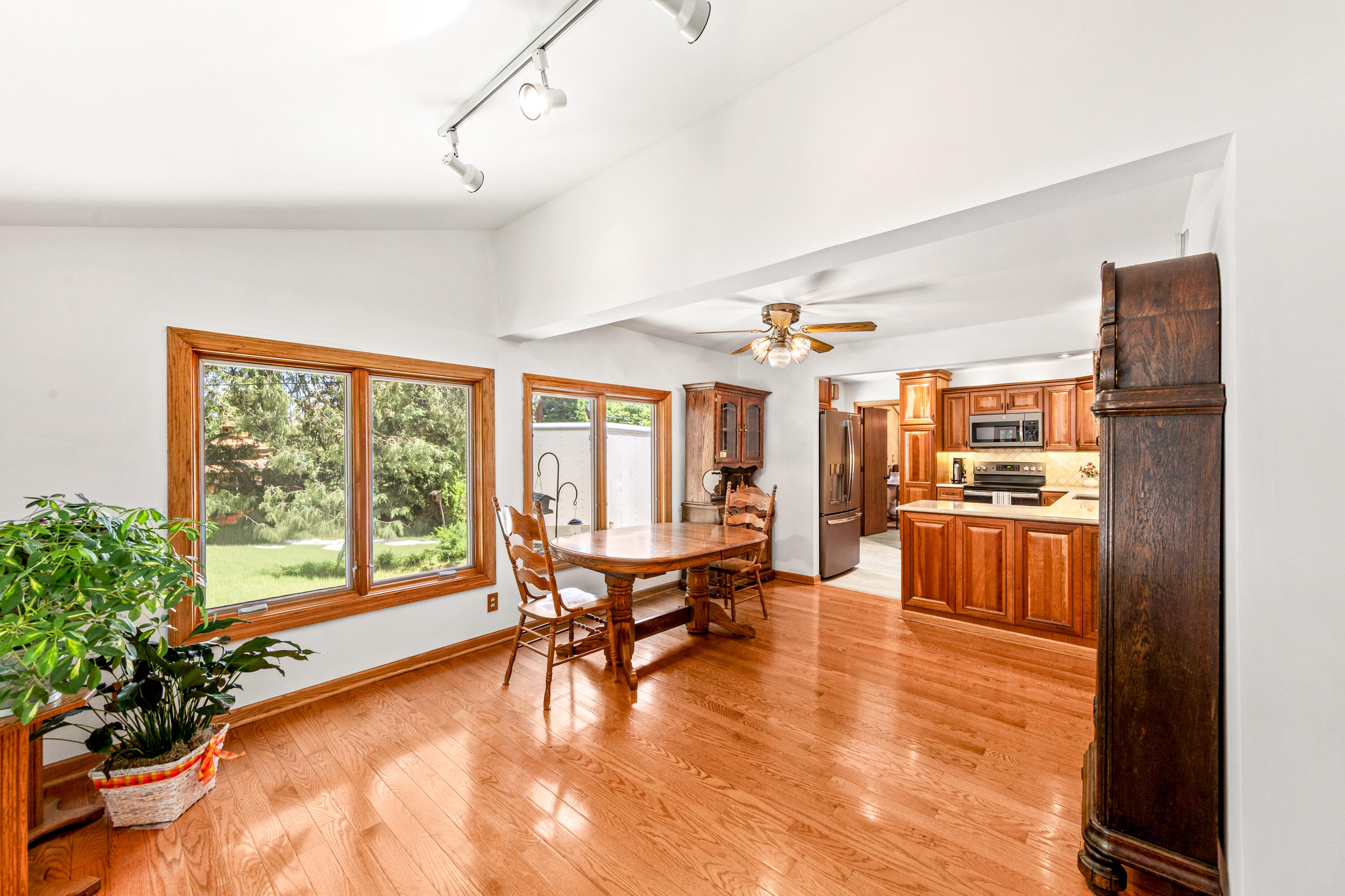 1538 3rd Street Delafield, WI 53018 - Photo 5 of 50 1538 3rd St-12
