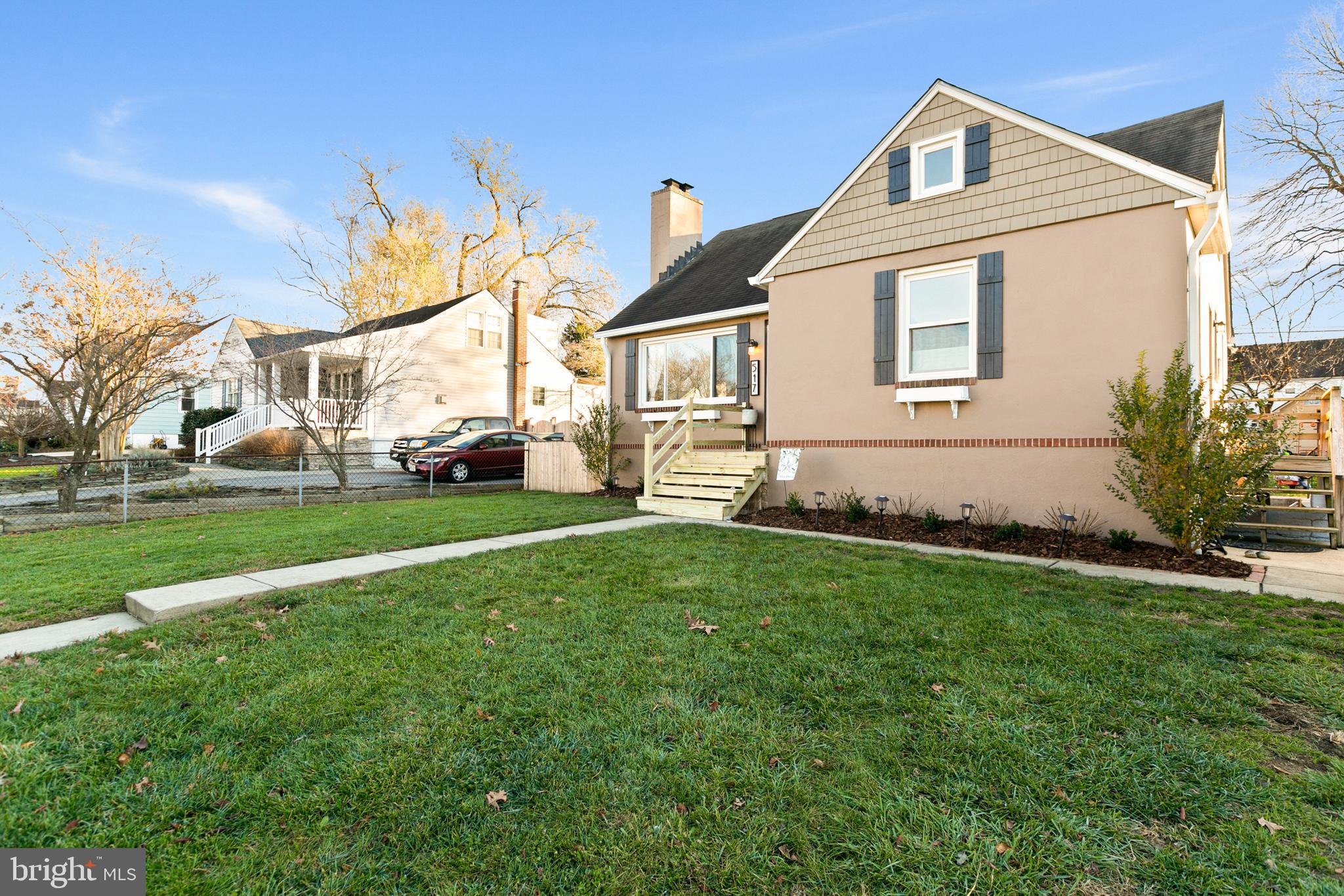 517 Cleveland Road Linthicum, MD 21090 - Photo 2 of 37