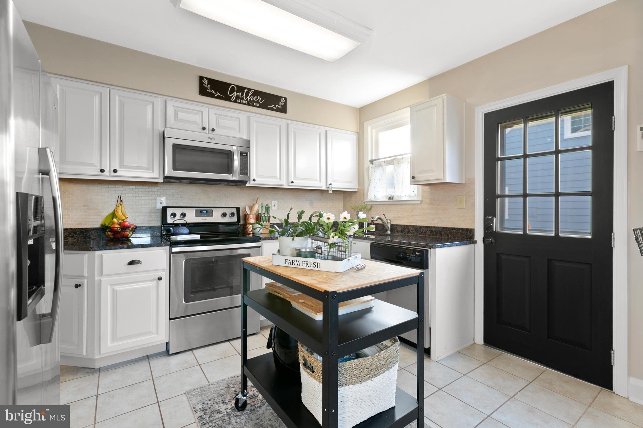 517 Cleveland Road Linthicum, MD 21090 - Photo 14 of 37