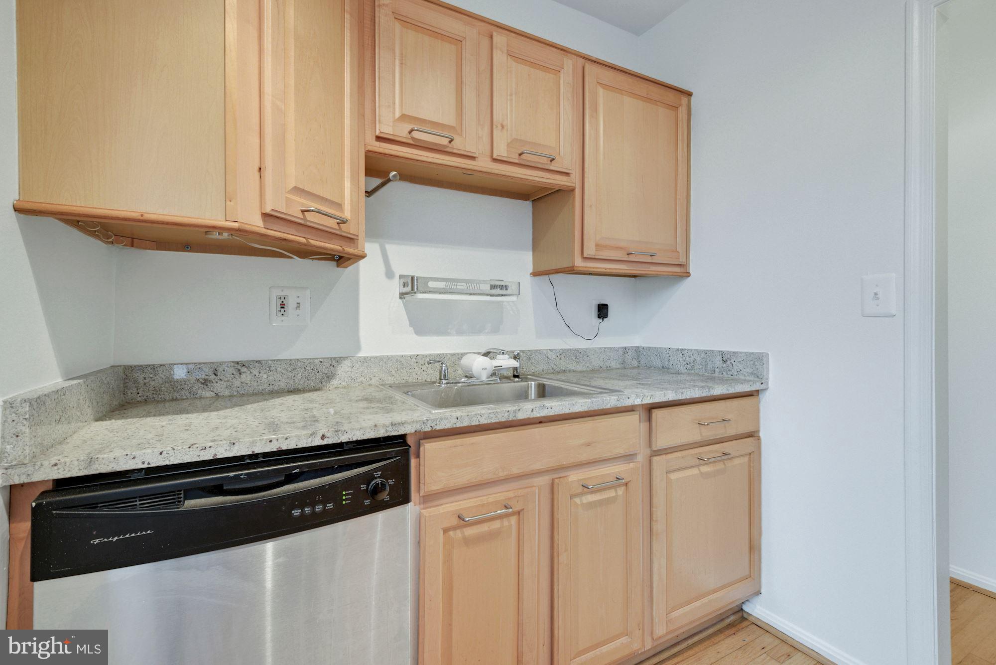 2001 16th Street Northwest, Unit 305 Washington, DC 20009 - Photo 16 of 42 Kitchen
