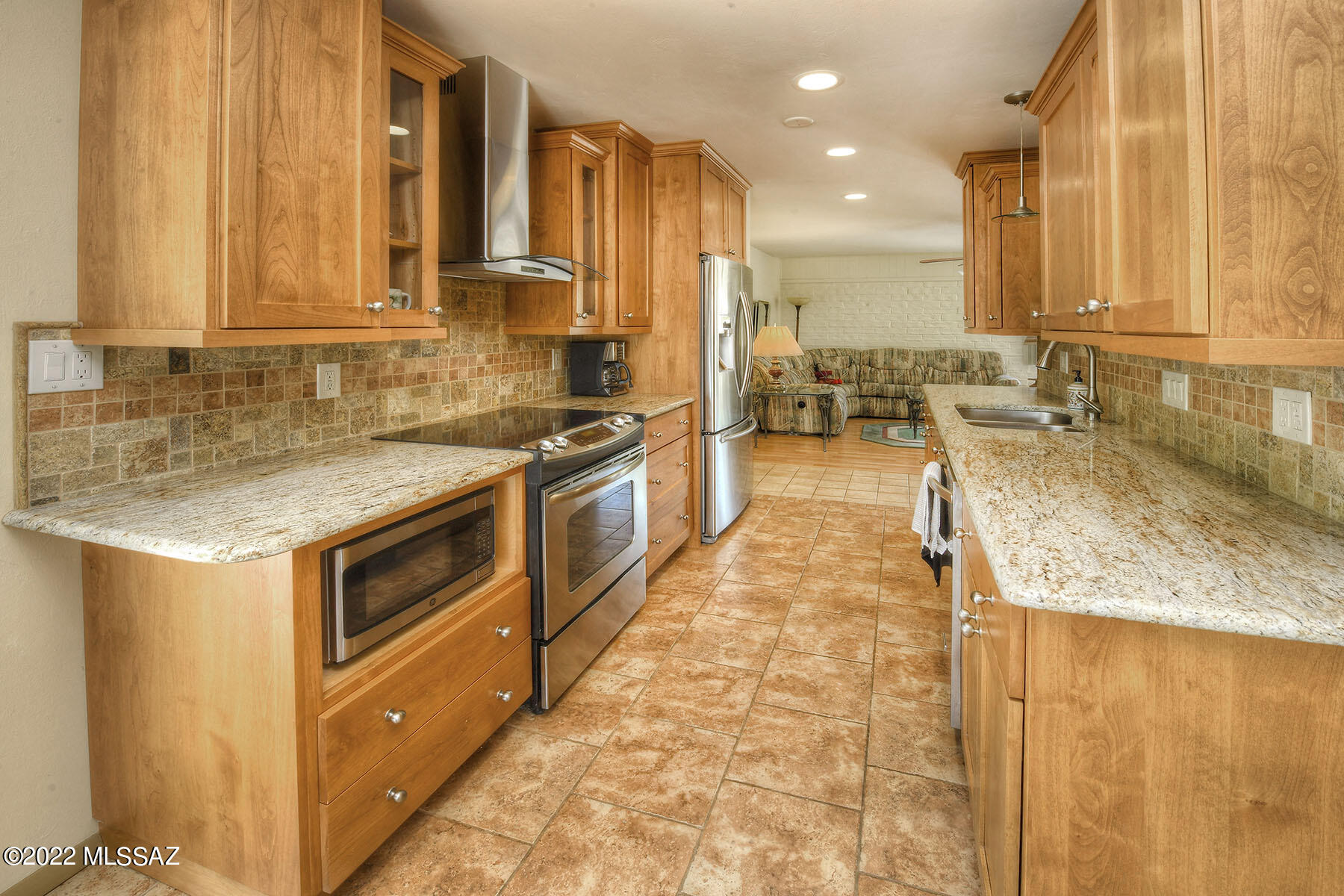 318 West Hardy Road Oro Valley, AZ 85704 - Photo 7 of 31