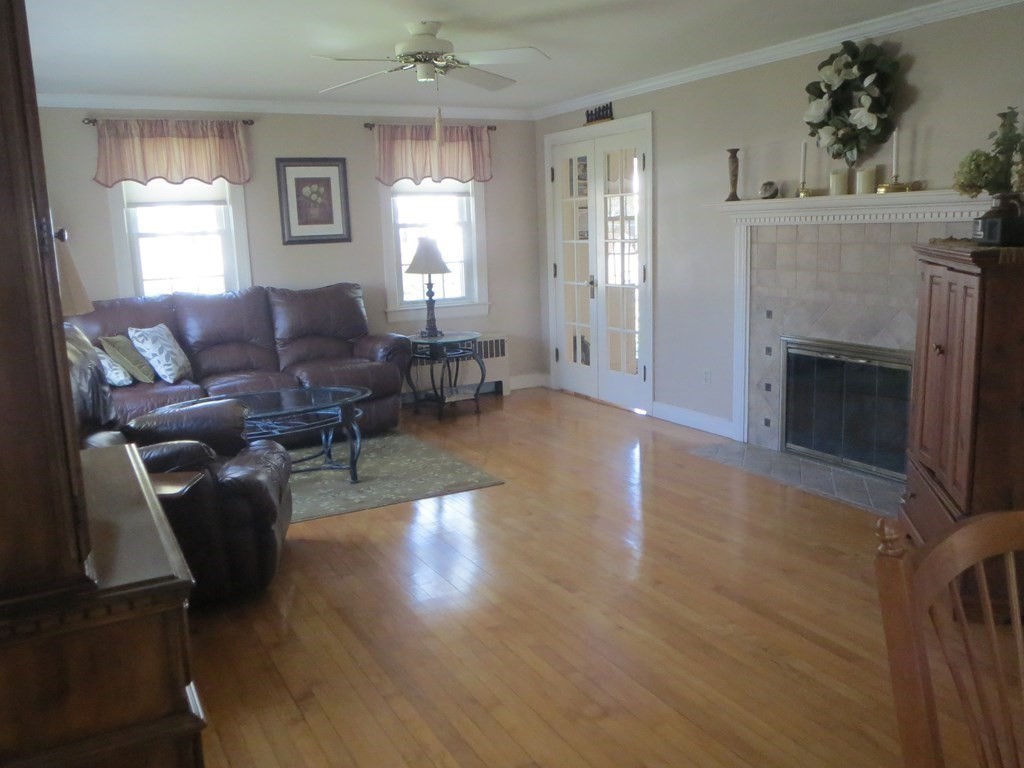 61 Bickford Hill Road Gardner, MA 01440 - Photo 7 of 34 Gallery Image 7