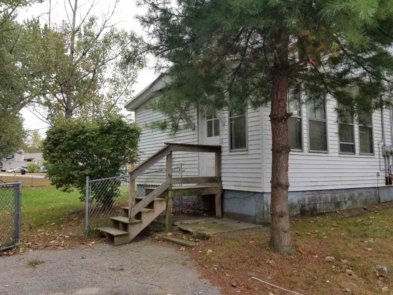 2 Belknap Road Hudson, NH 03051 - Photo 6 of 11
