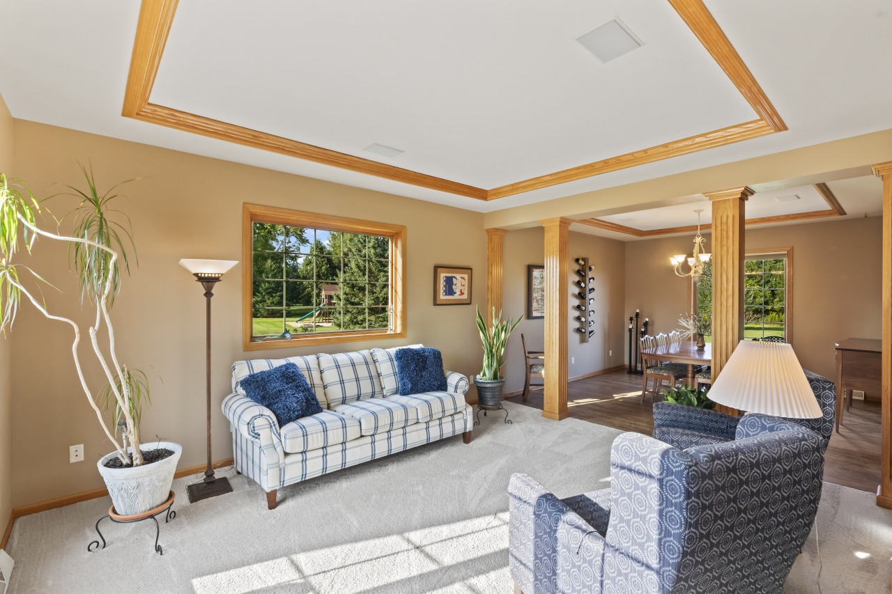 628 Sedge Meadow Court Summit, WI 53066 - Photo 16 of 41 Living Room